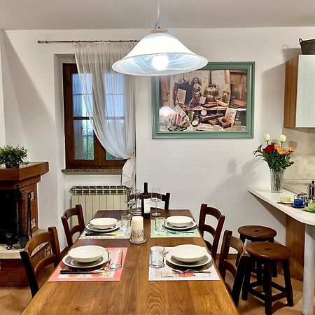 Appartamento Mirella In Centro Storico Casole dʼElsa Zewnętrze zdjęcie